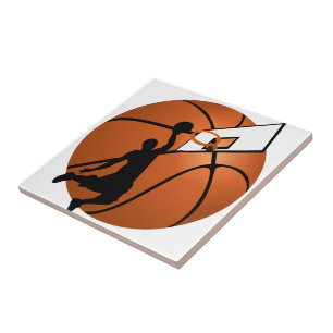 Jogador de Basquete Slam Dunk com Hoop na Bola