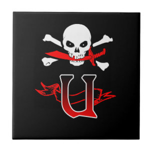 Jolly Roger U Monograma Inicial