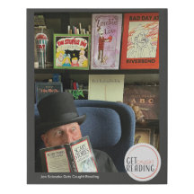 Jon Scieszka é capturado na leitura