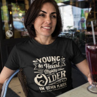 Jovem no Coração Ligeiramente Mais Velho em Outros