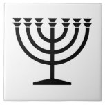 Judeu Menorah (Símbolo do Judaísmo)<br><div class="desc">Esta design apresenta uma ilustração de uma menorah, usada pelas pessoas judaicas para celebrar o feriado de oito dias de Chanucá. A menorah é um candelabro com nove ramificações que é iluminado durante Chanucá. Oito dos nove ramos seguram luzes (velas ou lâmpadas de óleo) que simbolizam as oito noites do...</div>
