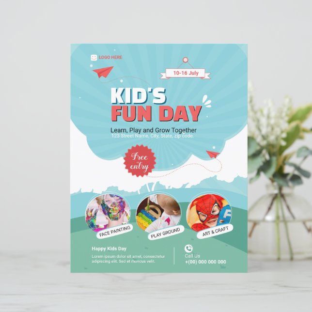 Kid's Funday Flyer template (Em pé/Frente)