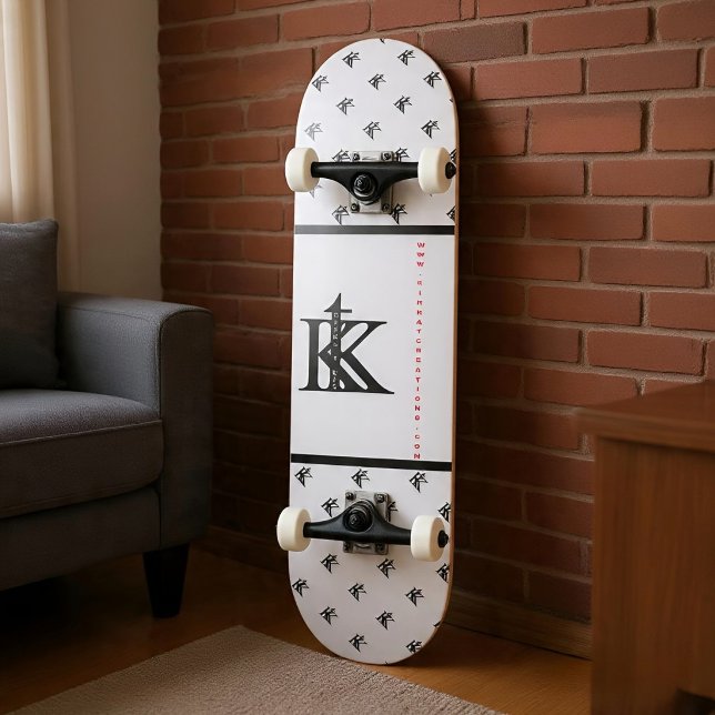 Kinka T Kix Skateboard (Criador carregado)