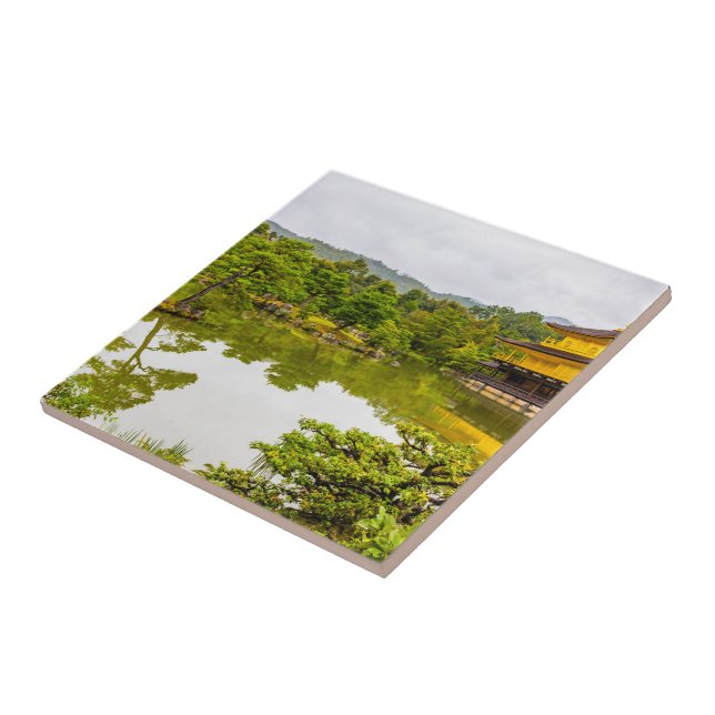 Kinkaku-ji Ou Pavilhão E Pond Do Ouro, Quioto (Lateral)