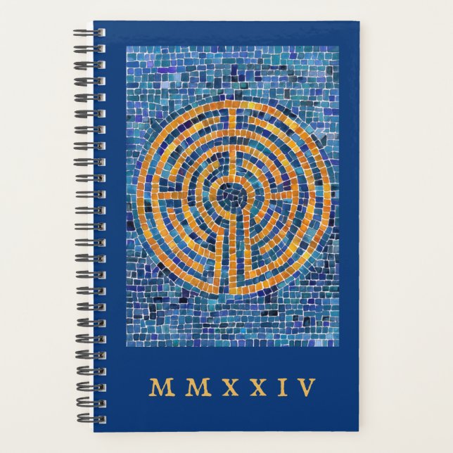 LABYRINTH IV 5.5x8.5 Planejador + Texto (Frente)