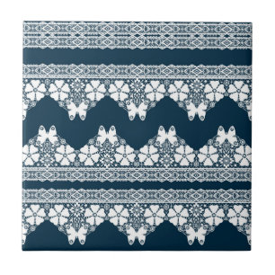 Lace branco retrô com borboletas em azul escuro b