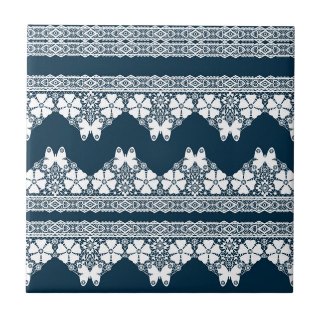 Lace branco retrô com borboletas em azul escuro b (Frente)
