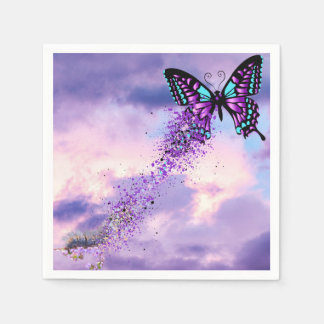 Lagarta morfo em guardanapos de borboleta