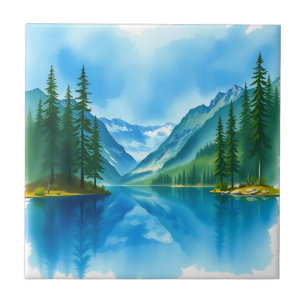 Lago Peaceful Mountain com árvores altas