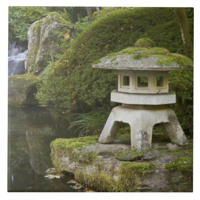 Lanterna de pedra e Heavenly Falls (Frente)