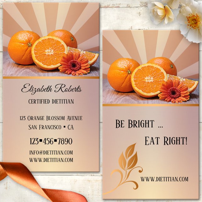 Laranjas Dieticionistas Cartão de visita (Dietitian business card featuring an elegant design with oranges and a gerbera flower on rose gold)