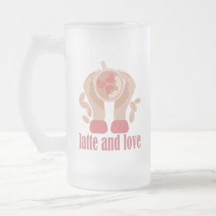 Latite e xícara de amor, mãos e café