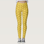 Legging Bando Amarelo de Fruta de Folha de Bananas<br><div class="desc">Design de legging apresenta uma ilustração original de um bando de bananas sobre fundo amarelo. Este design também está disponível em outros produtos. Não vê o que está procurando? Precisa de ajuda para a personalização? Entre em contato com Rebecca para criar algo só para você!</div>