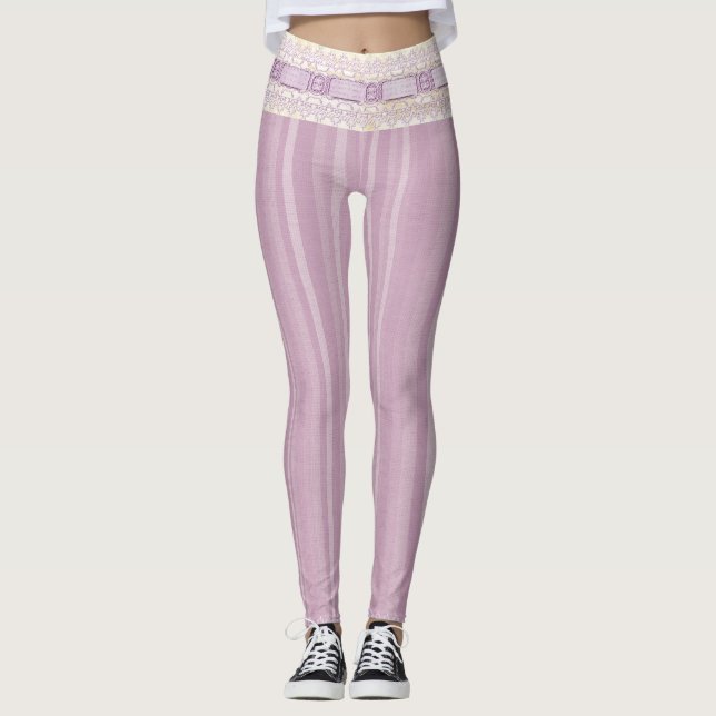 Legging Bela Design de Lilás com Renda na Borda para Yoga (Frente)