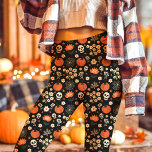 Legging Boho Halloween Floral Skull Cottagecore<br><div class="desc">Abraçar o espírito do Dia das Bruxas com estas leggings florais boho, misturando crânios e abóboras assustadas com uma estética cottagecore caprichosa. Perfeito para aqueles que amam uma moda de férias única, estas leggings oferecem uma mistura na moda de conforto e beleza. Ideal para encontros casuais, festas de Halloween, ou...</div>