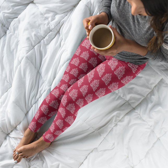 Legging Branco sobre a Árvore Nórdica de Natal Vermelha Es (Criador carregado)