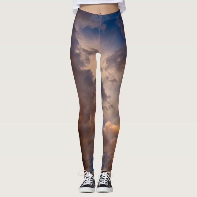 Legging CÉU AZUL IMPRESSO das caneleiras COM NUVENS (Frente)