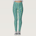 Legging Chic do Padrão Verde Azul Hanukkah Menorah Trendy<br><div class="desc">Seja um tensor, assim como entre no espírito de feriado com essas leggings estranhamente divertidas de fotografias padronizadas de Hanukkah azul e verde! Trabalhe, faça recados, ou apenas saia. Tão único, você nunca terá que se preocupar com nenhum imitador! Adicione um topo preto sólido para o máximo em sofisticação casual....</div>