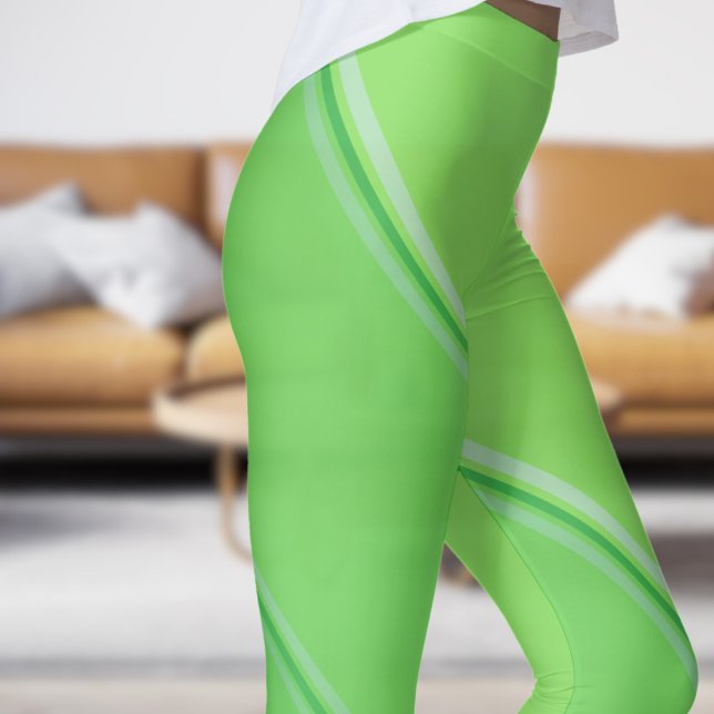 Legging Chic Kelly Green sob Impressão de Bandas Verde Pál (Chic Kelly Green under Pale Green Banded Print Leggings)