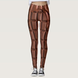 Legging Chocolate derretido pingando sobre um bloco de cho
