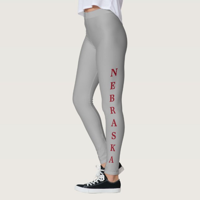 Legging Cinza do Nebraska Red Lettering (Esquerda)