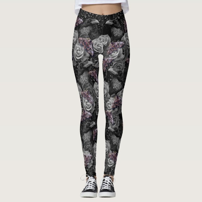Legging Cinza Escura Raven Evermore com Rosas e Hawkmoths (Frente)