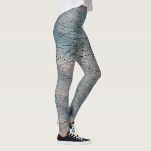 Legging Cinzas e couro bronzeado manchados com alguma mati