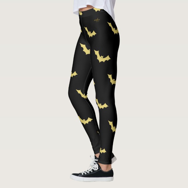 Legging Design da Poeta Adiela Akoo do Bat Halloween (Esquerda)