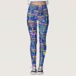 Legging Estrela de David Hanukkah, Dourada Menorah Azul-Ch<br><div class="desc">Estas leggings de férias apresentam um padrão chico de ouro,  menorah verde e roxo e estrela dourada de David sobre um fundo azul. Projetado pelo renomado artista Tim Coffey.</div>
