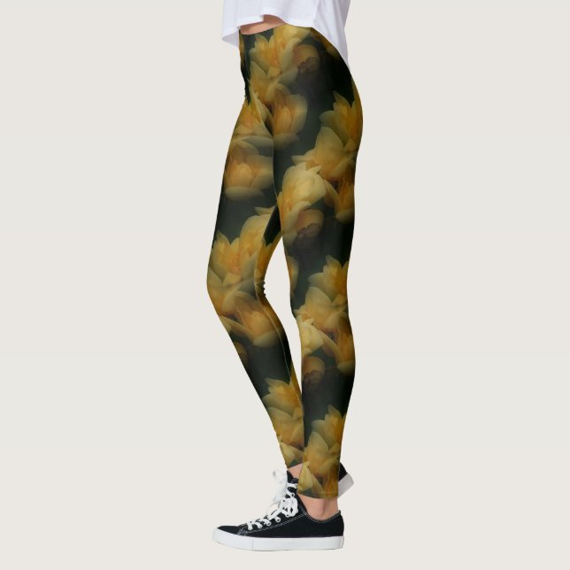 Legging Flores de Rosa Amarela Padrão Natureza (Esquerda)