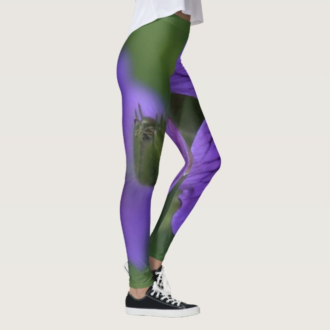 Legging Flores Roxas | Zazzle_Growth. (Direita)