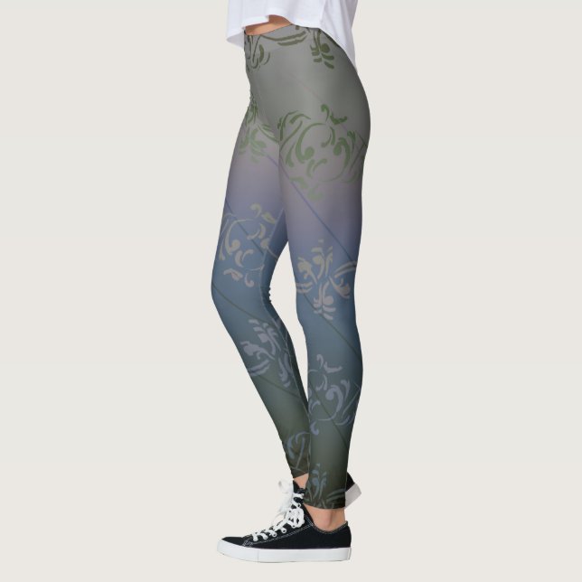Legging Gradiente Cinza Prateado com Listras e Padrão de F (Esquerda)