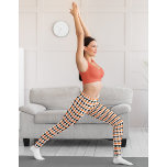 Legging Halloween Chic Orange White - Padrão Preto Branco<br><div class="desc">Moderno, legal, assustador, chic, na moda, trílogos geométricos brancos e negros cor de laranja, respirável, costurada à mão, mulheres cheios de longa duração de trabalho esportivo ioga ginástica de bruxas malabarizadas calças de leggings, que se estica para ajustado seu corpo, abraços em todos os lugares certos, volta depois da lavagem,...</div>