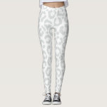 Legging Impressão Animal da Leopardo da Cinza Branca Elega<br><div class="desc">Este elegante padrão chic é perfeito para a moda da moda e na moda. Apresenta um padrão de impressão de animais de leopardo-da-leopardo desenhado à mão. É moderno, simples e fofo. ***NOTA DE DESIGN IMPORTANTE: Para qualquer solicitação de design personalizada, como solicitações de correspondência de produtos, alterações de cor, mudanças...</div>
