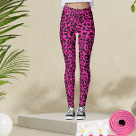 Legging Impressão Animal Leopardo Rosa-Quente<br><div class="desc">Leggings de impressão do leopardo-rosa-quente são uma escolha ousada e moda, com um fundo verde vívido e um padrão intrincado de impressão do leopardo. A combinação única da impressionante cor rosa-choque e a clássica impressão do leopardo cria uma fusão cativante da estética moderna e animalista. Estas leggings são versáteis, adequadas...</div>