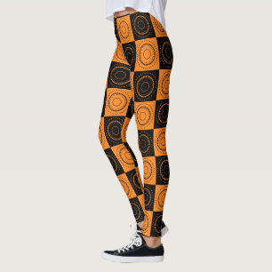 Legging Laranja e Bolinhas Negras Concentradas do Hallowee
