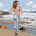 Legging Legenda Geométrica de Padrão de Aquarela em Praia<br><div class="desc">Uma legagem moderna de design com uma praia inspirou um padrão geométrico em relevo com um sutil efeito de aquarela em azul,  cinza e bege. Você pode escalar,  arrastar ou girar o design,  se quiser.</div>