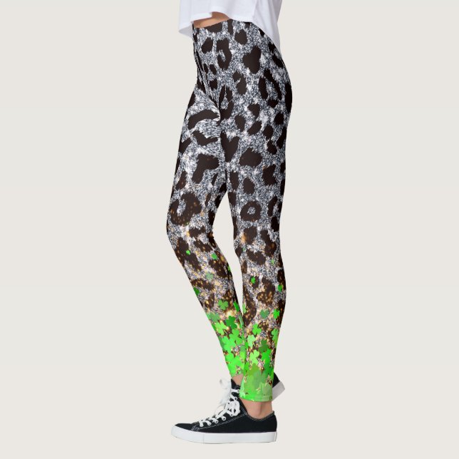 Legging Leopardo e Fusão de Vestuário (Esquerda)