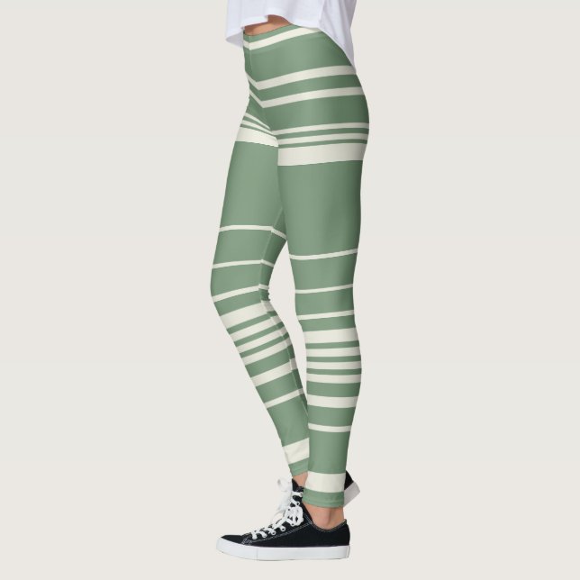 Legging Listras Complexas em Verde (Esquerda)