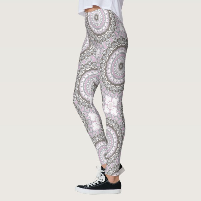 Legging Mandala Cinza Suave e Rosa Blush (Esquerda)