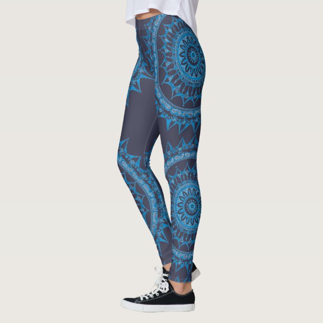 Legging Mandala do oceano pelo design de Megaflora (Esquerda)