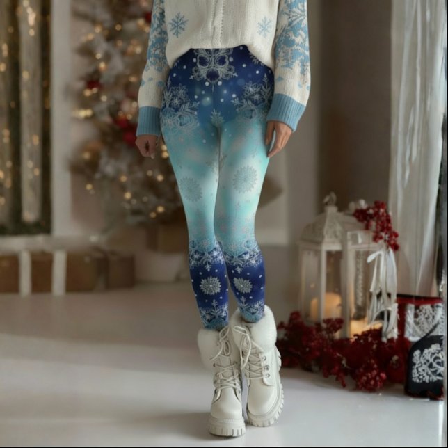 Legging Meias de Natal Floco de Neve Azuis (Step into the season with our Blue Snowflake Christmas Leggings by Becky Boom)