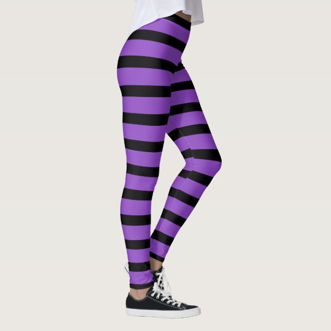 Legging Meias roxas, riscadas a preto, da bruxa-das-bruxas (Direita)