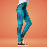 Legging Mosaico - Flor de Mandala - Azul<br><div class="desc">Esta flor de caleidoscópio mosaico apresenta azulejos azuis brilhantes. É uma geometria vívida inspirada por fractais, mandalas e mosaicos de vidro manchados. Obtenha este design trippy agora para seu amigo favorito que ama cores brilhantes!</div>