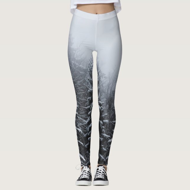 Legging Nevoeiro sobre neve cobriu a floresta de pássaros  (Frente)