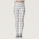 Legging Noivado de Chá de panela de Noite de Bolo Floral<br><div class="desc">Impressão de legging apresenta uma ilustração original de um bolo de casamento em camadas,  tocado com flores roxas e cor-de-rosa. Não vê o que está procurando? Precisa de ajuda para a personalização? Clique em "contate este designer" para criar algo apenas para você!</div>