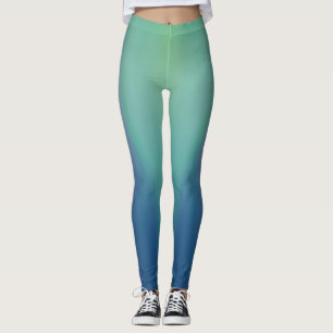 Legging Norte fica verde sobre azul