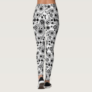 Legging O preto no branco circunda o teste padrão do