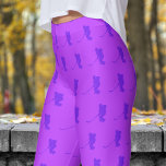 Legging Orquídea Escura Fresca Mulher Gelada Padrão de Hóq<br><div class="desc">Fique Na moda e confortável em Leggings de Hóquei no Gelo! Adicione uma cor divertida e conforto ao seu guarda-roupa de hóquei no gelo com estas pernas de na moda! Projetadas para o treinamento intenso e momentos relaxados do gelo, essas leggings oferecem a combinação perfeita de moda e funcionalidade. Sinta-se...</div>