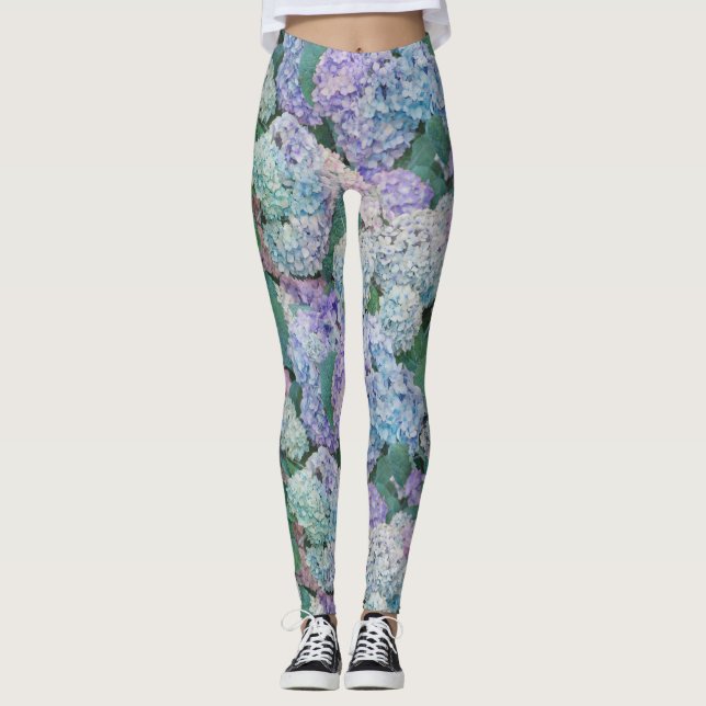 Legging Padrão de Hydrangea Púrpura Azul Chic (Frente)
